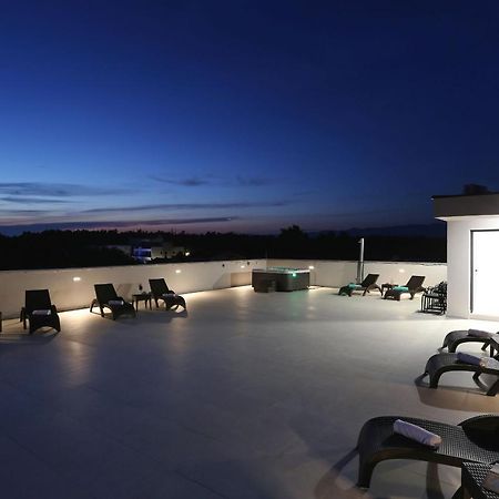 Apartments Bonaca With Jacuzzi Privlaka  Exterior foto