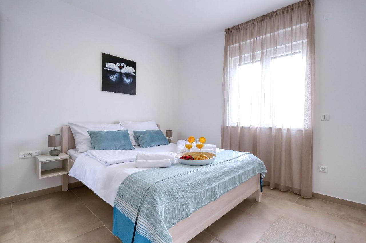 Apartments Bonaca With Jacuzzi Privlaka  Exterior foto