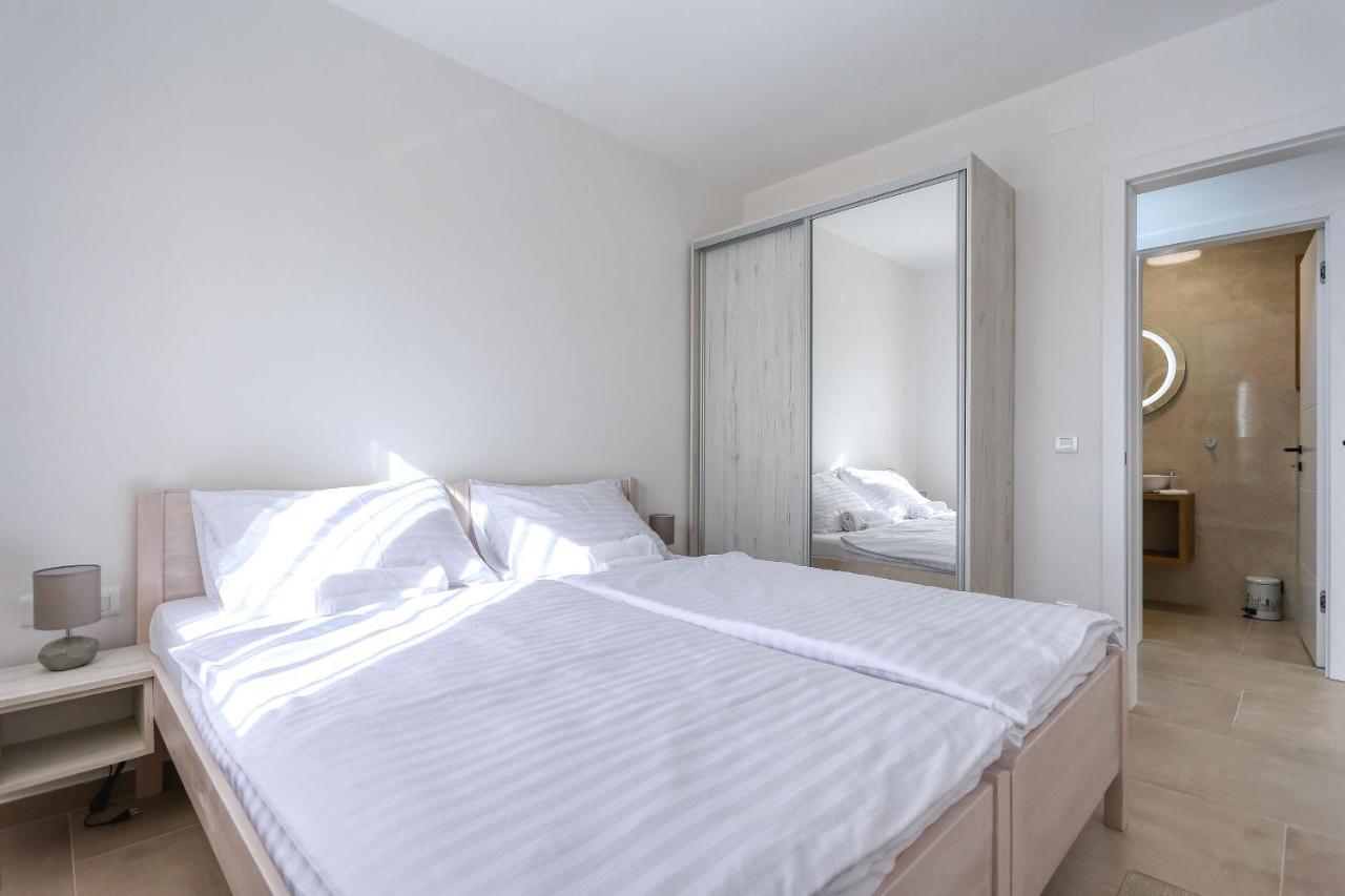 Apartments Bonaca With Jacuzzi Privlaka  Exterior foto