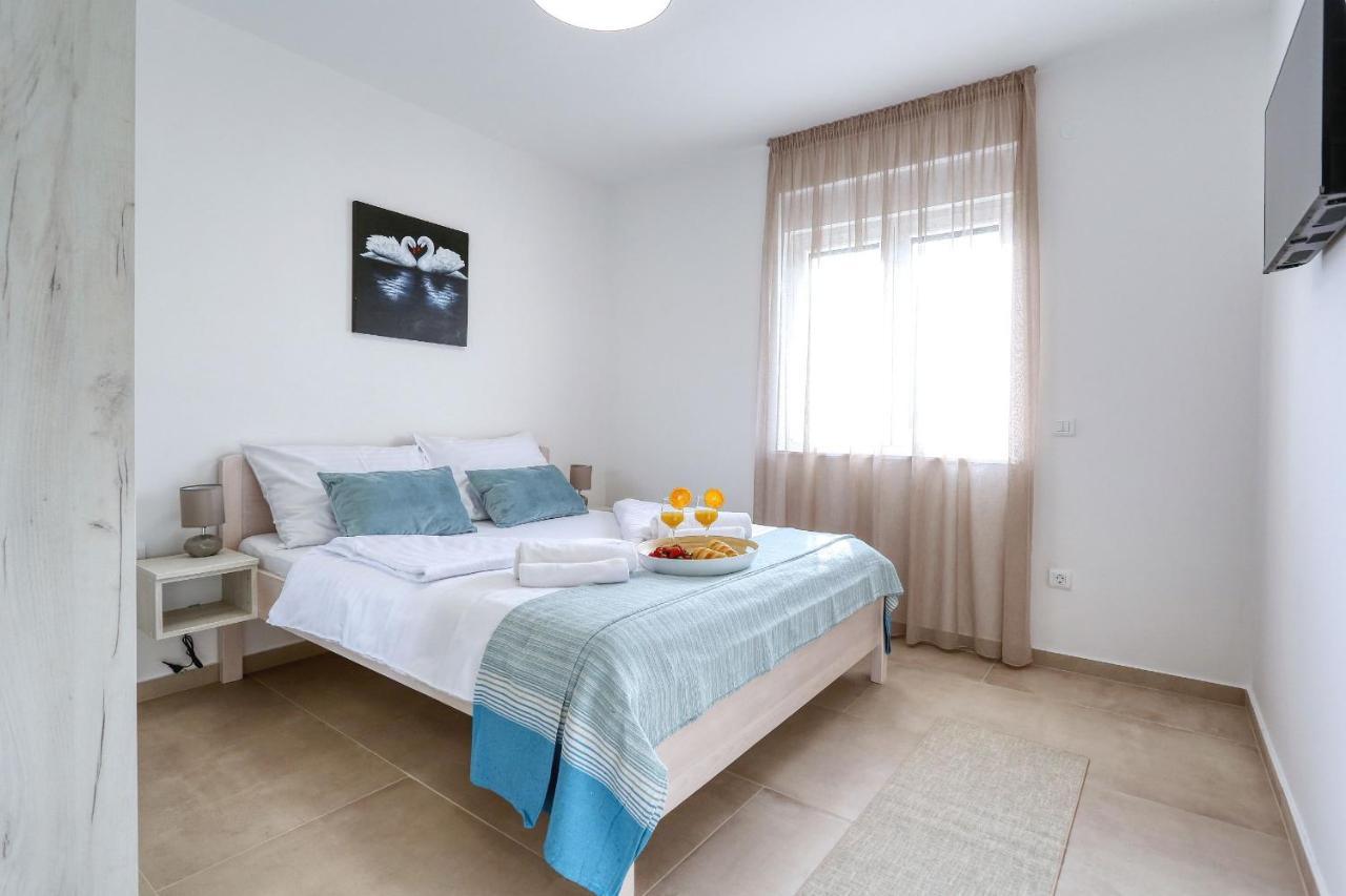 Apartments Bonaca With Jacuzzi Privlaka  Exterior foto