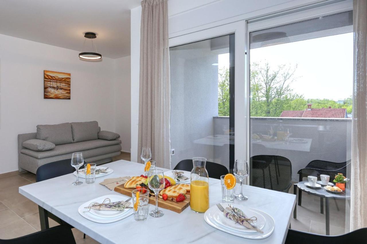 Apartments Bonaca With Jacuzzi Privlaka  Exterior foto