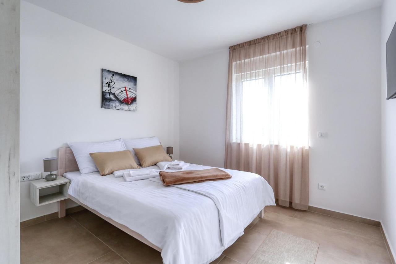 Apartments Bonaca With Jacuzzi Privlaka  Exterior foto