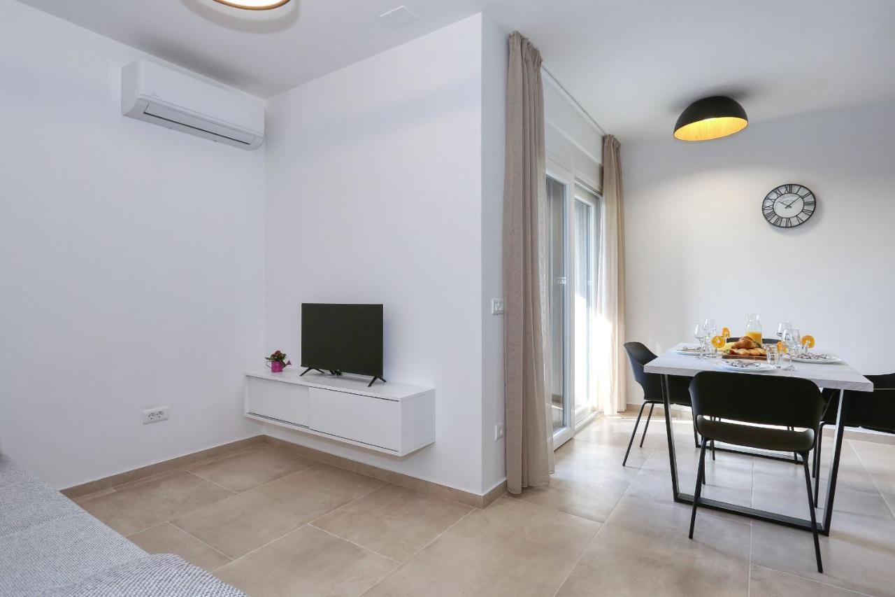 Apartments Bonaca With Jacuzzi Privlaka  Exterior foto